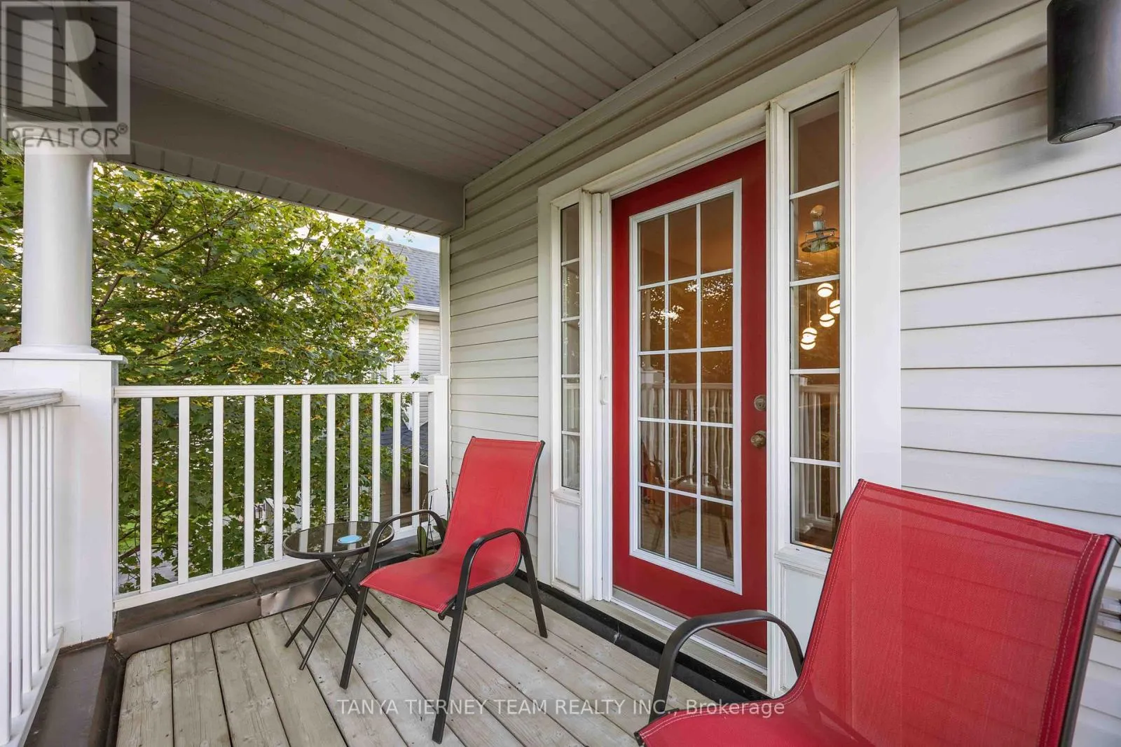 76 NORTHGROVE CRESCENT