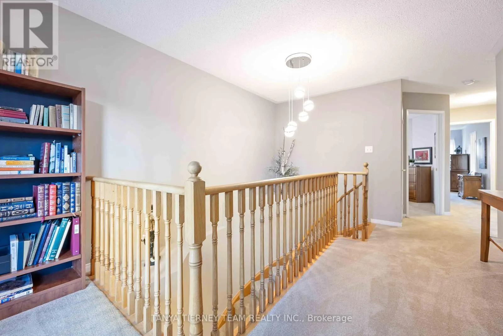 76 NORTHGROVE CRESCENT