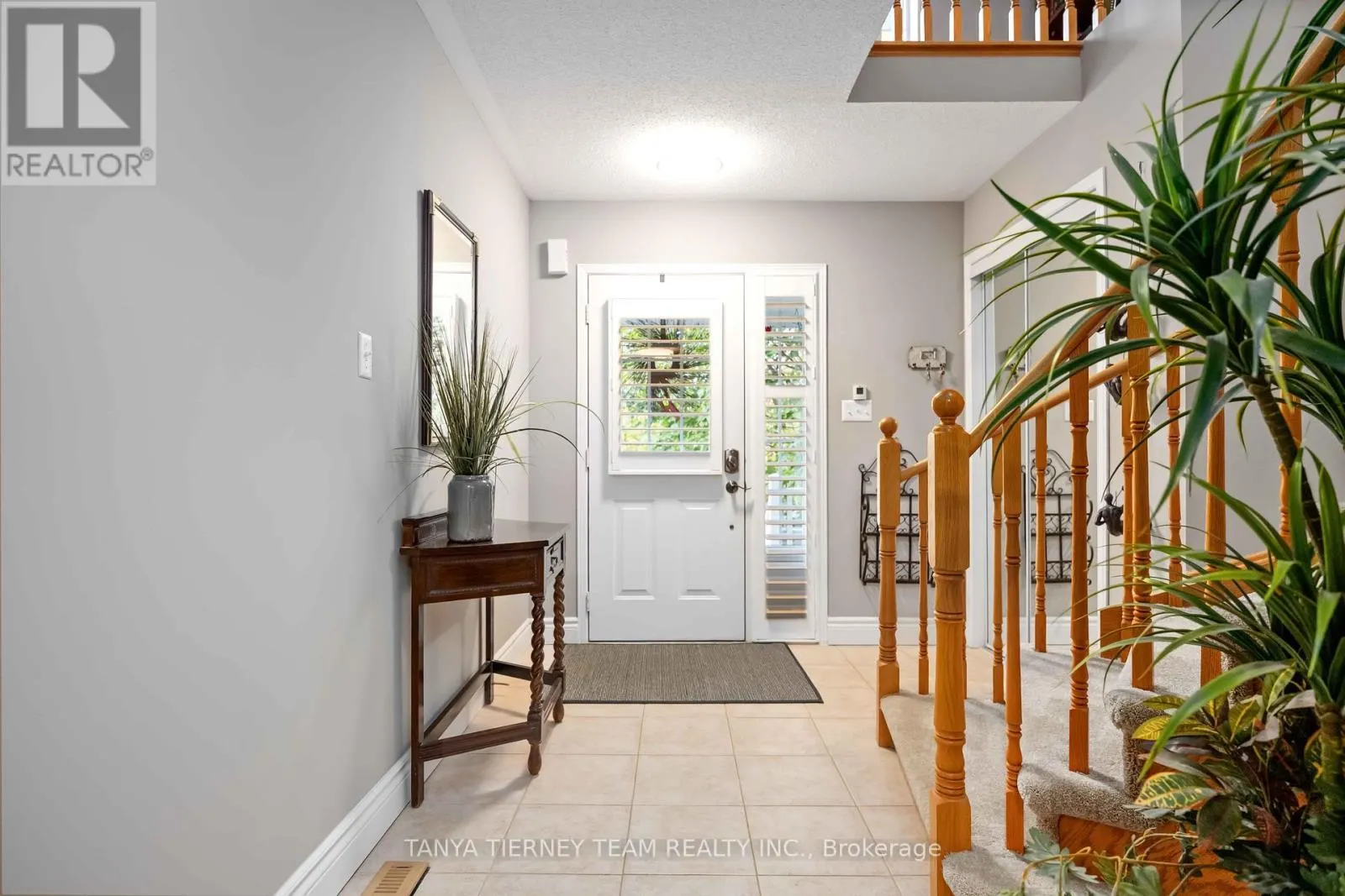 76 NORTHGROVE CRESCENT