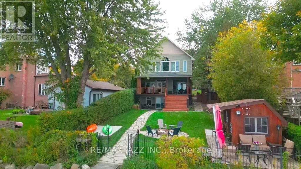 122 MORRIS LANE