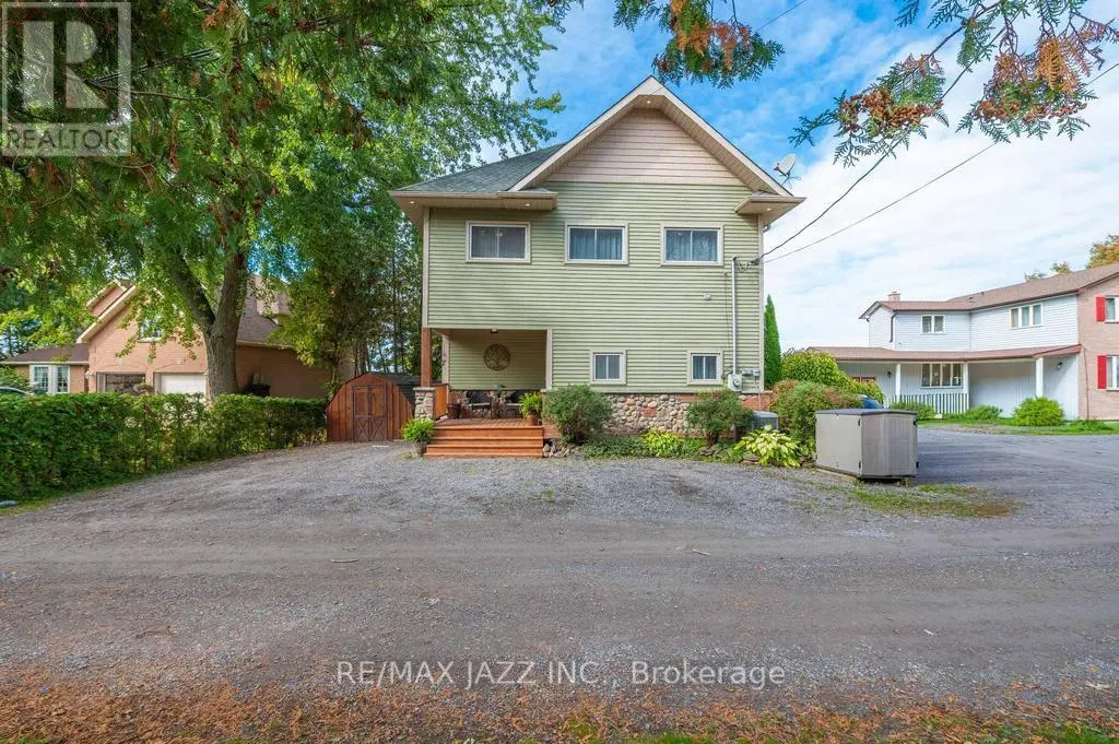 122 MORRIS LANE