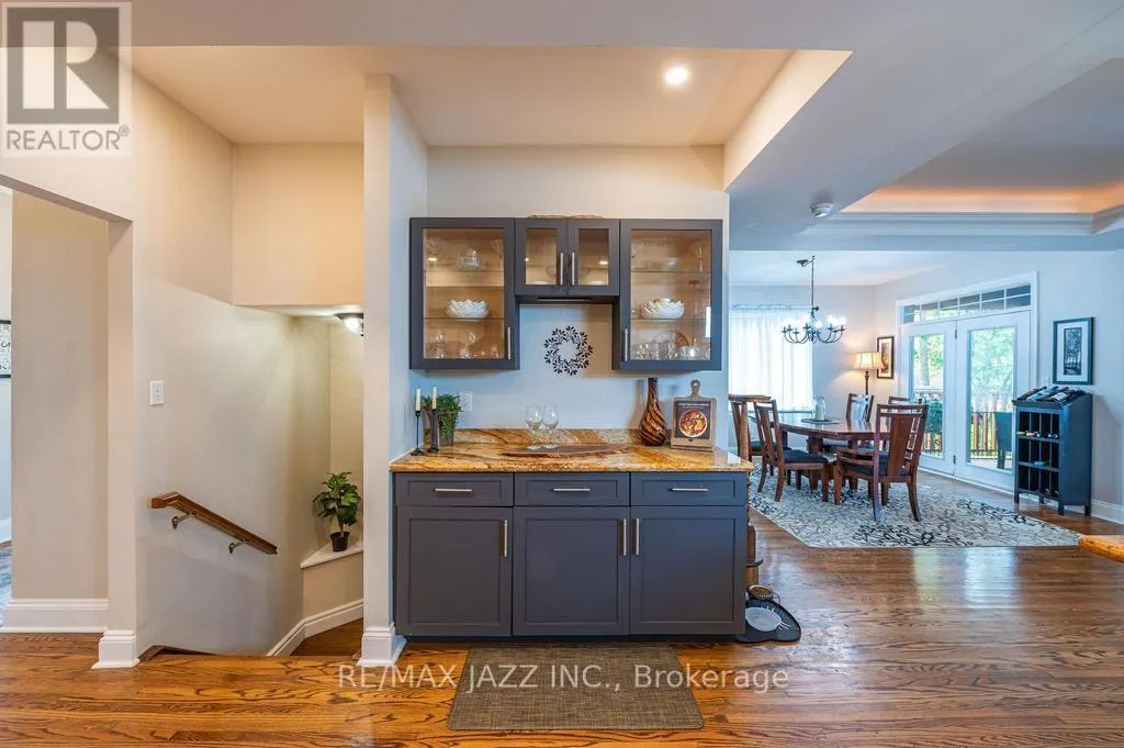 122 MORRIS LANE