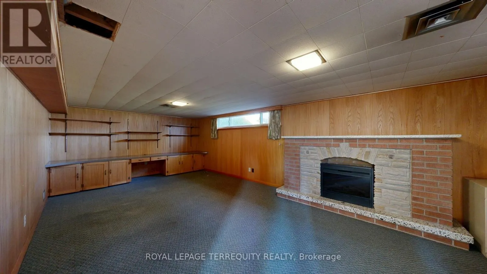 85 ROMULUS DRIVE