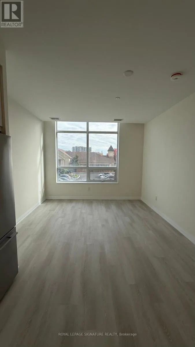 230 - 3270 SHEPPARD AVENUE E