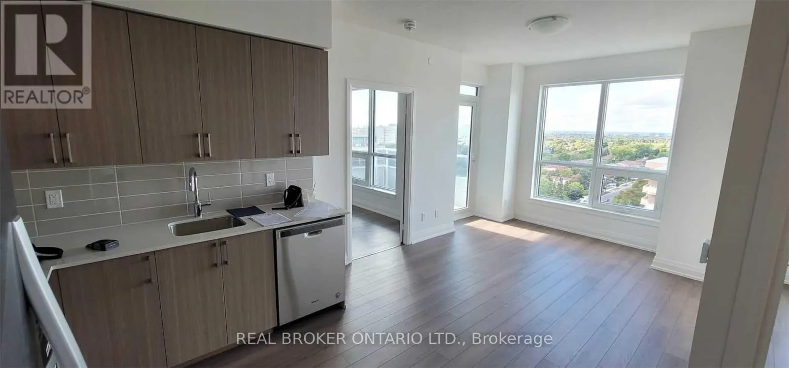 1208 - 3121 SHEPPARD AVENUE