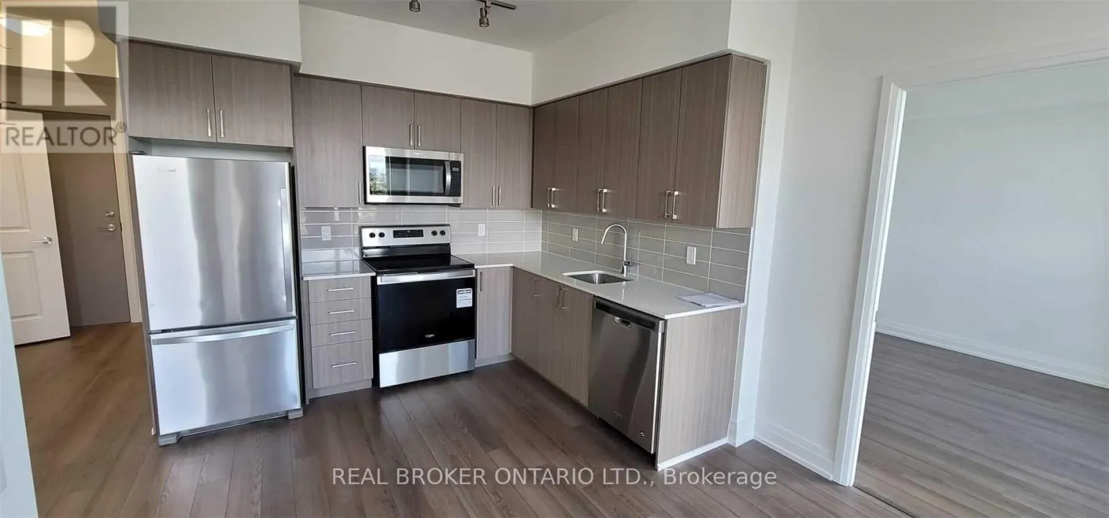 1208 - 3121 SHEPPARD AVENUE