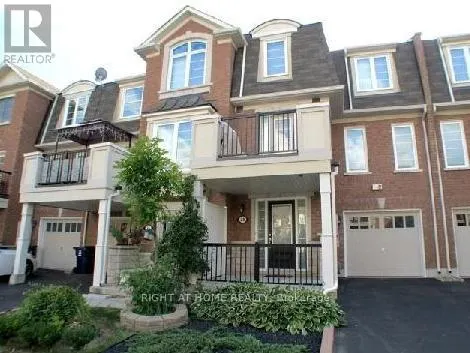 28 AYERS CRESCENT