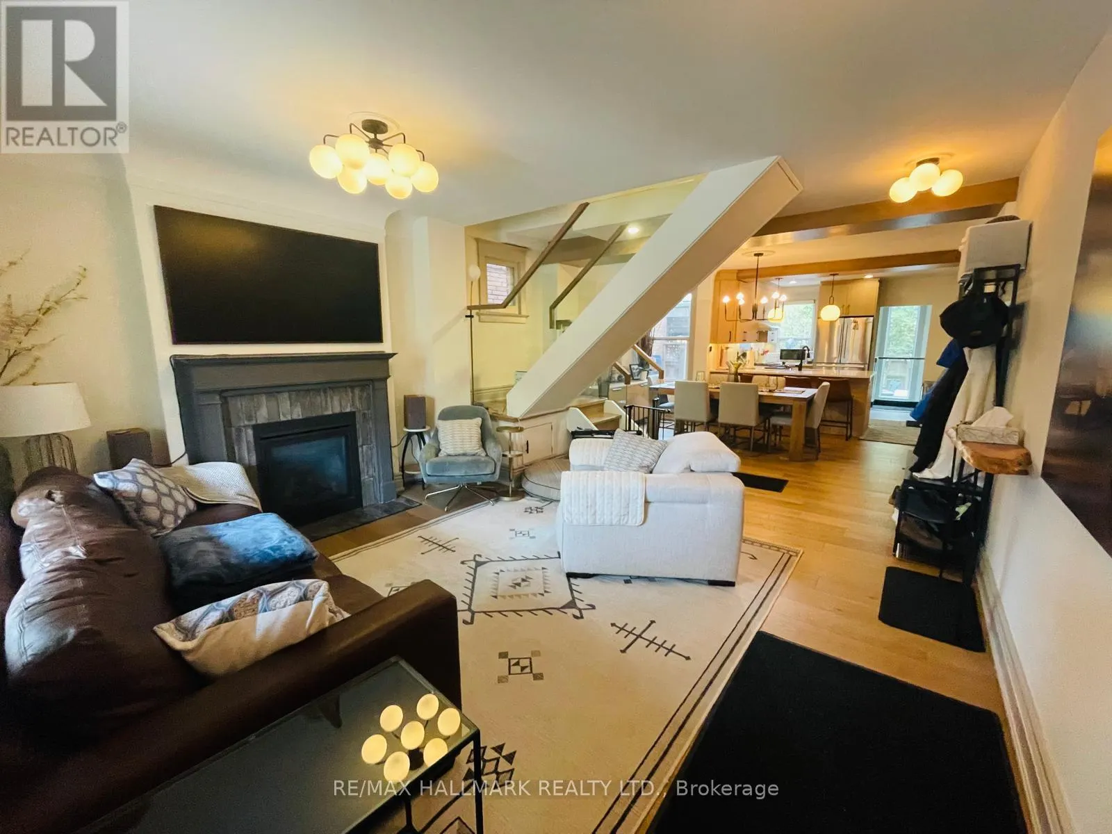 HOUSE - 280 BEECH AVENUE
