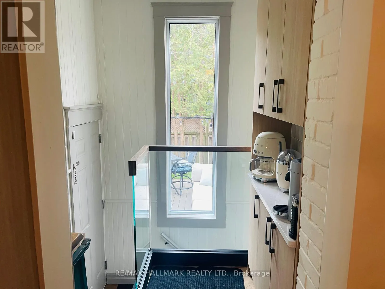HOUSE - 280 BEECH AVENUE