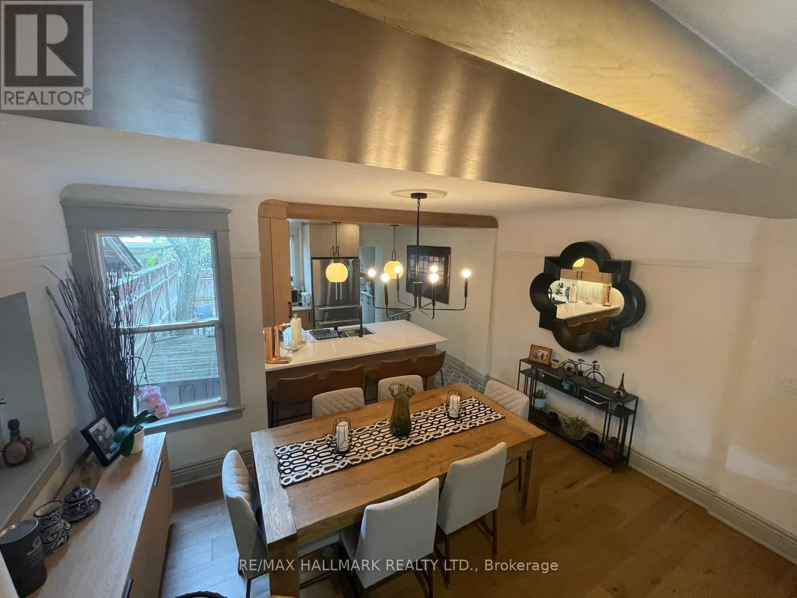 HOUSE - 280 BEECH AVENUE