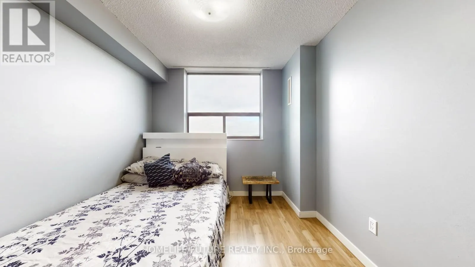 1212 - 301 PRUDENTIAL DRIVE