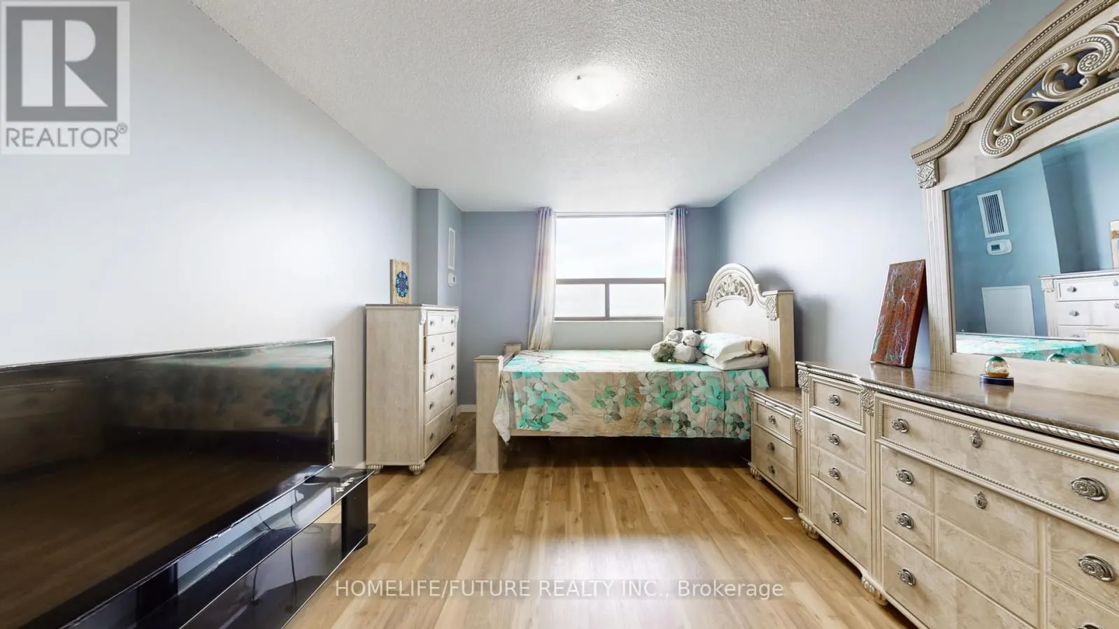1212 - 301 PRUDENTIAL DRIVE