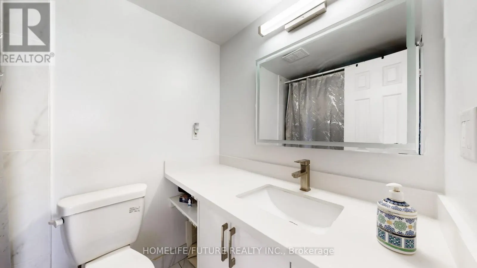 1212 - 301 PRUDENTIAL DRIVE