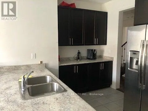 2372 EQUESTRIAN CRESCENT