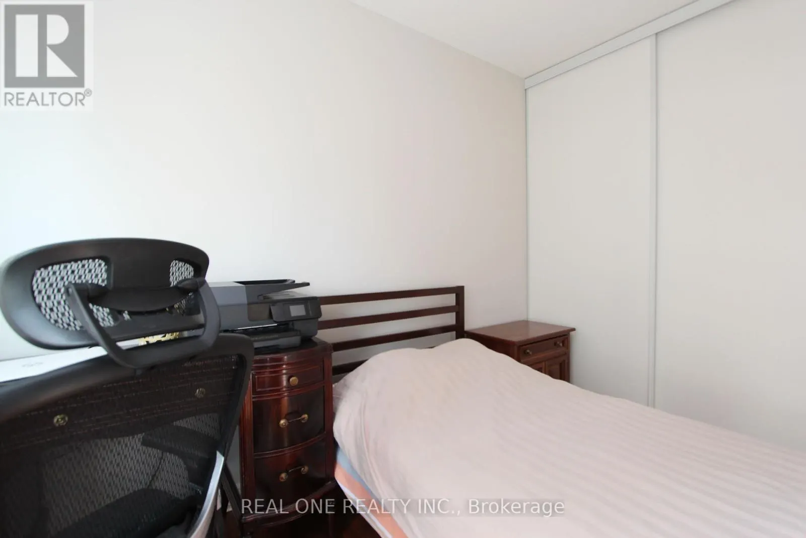 511 - 68 GRANGEWAY AVENUE