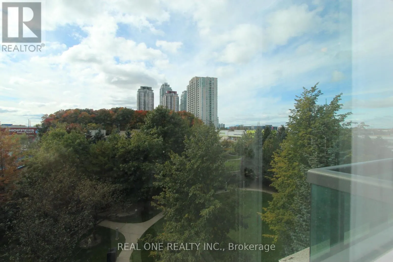 511 - 68 GRANGEWAY AVENUE