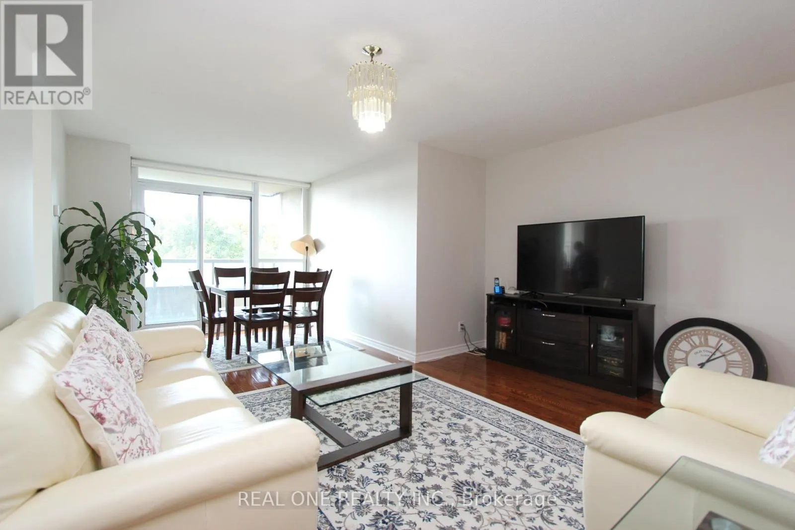 511 - 68 GRANGEWAY AVENUE