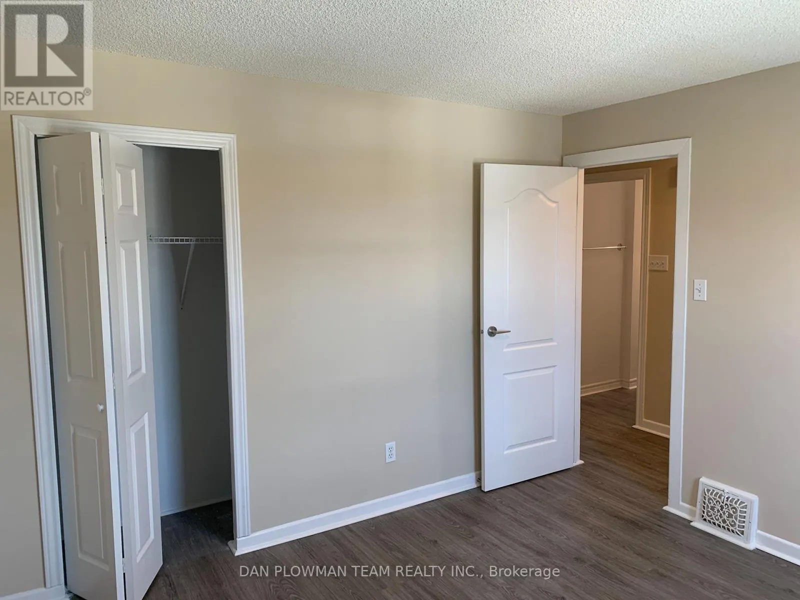 3 - 54 RITSON ROAD S