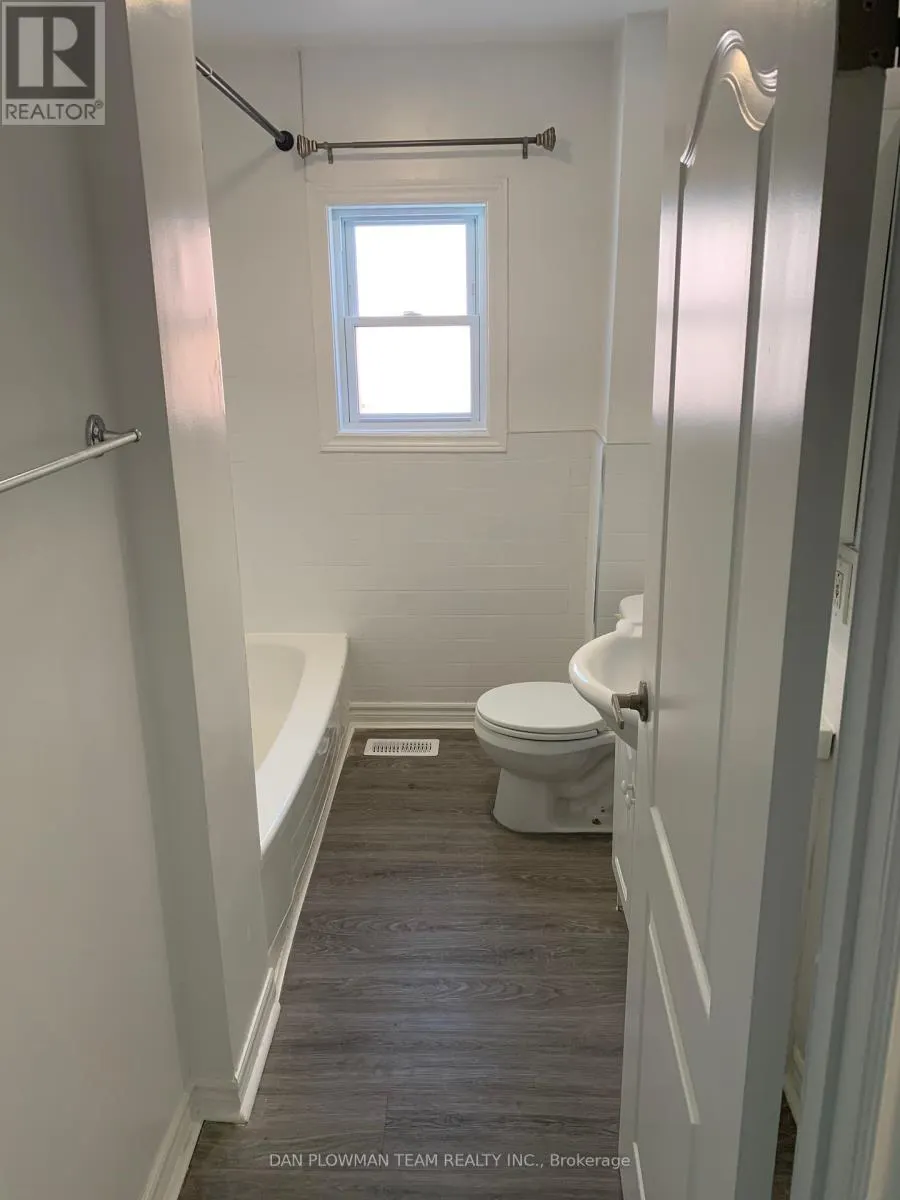 3 - 54 RITSON ROAD S