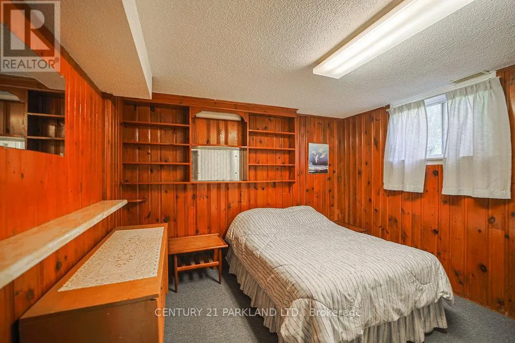 22 PARKVIEW HILL CRESCENT