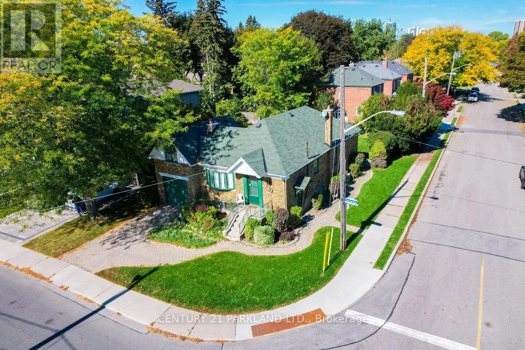 22 PARKVIEW HILL CRESCENT