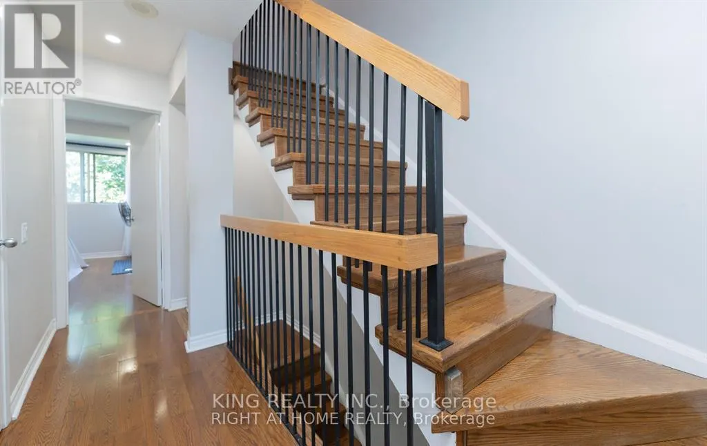 19 - 2472 EGLINTON AVENUE E
