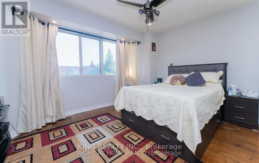 19 - 2472 EGLINTON AVENUE E