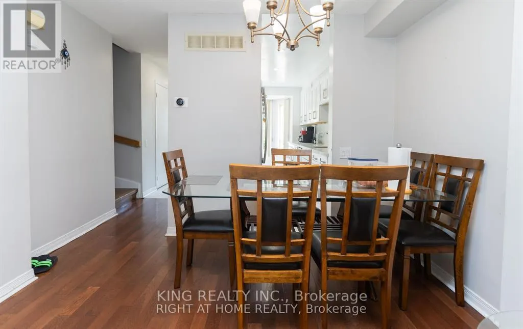 19 - 2472 EGLINTON AVENUE E