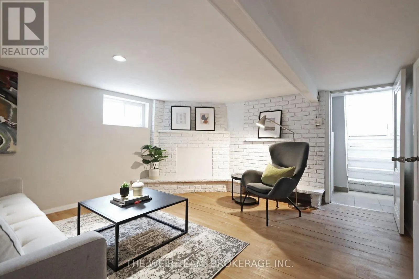 157 MORTIMER AVENUE