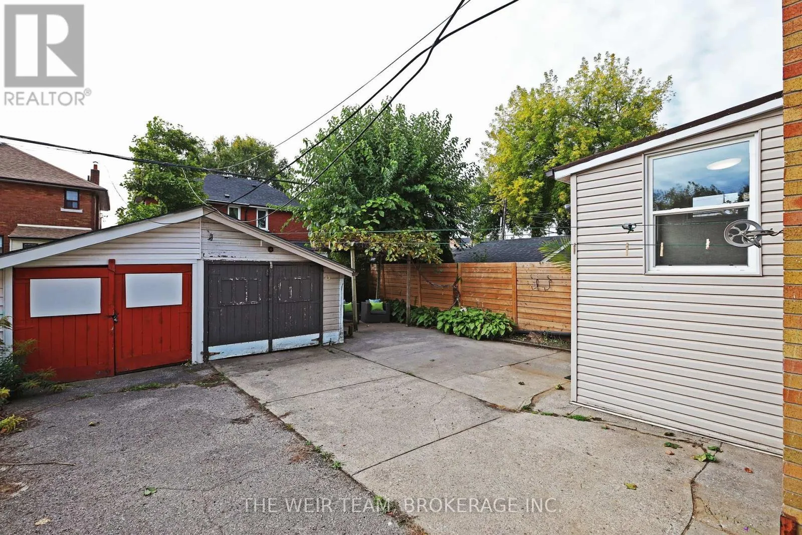 157 MORTIMER AVENUE