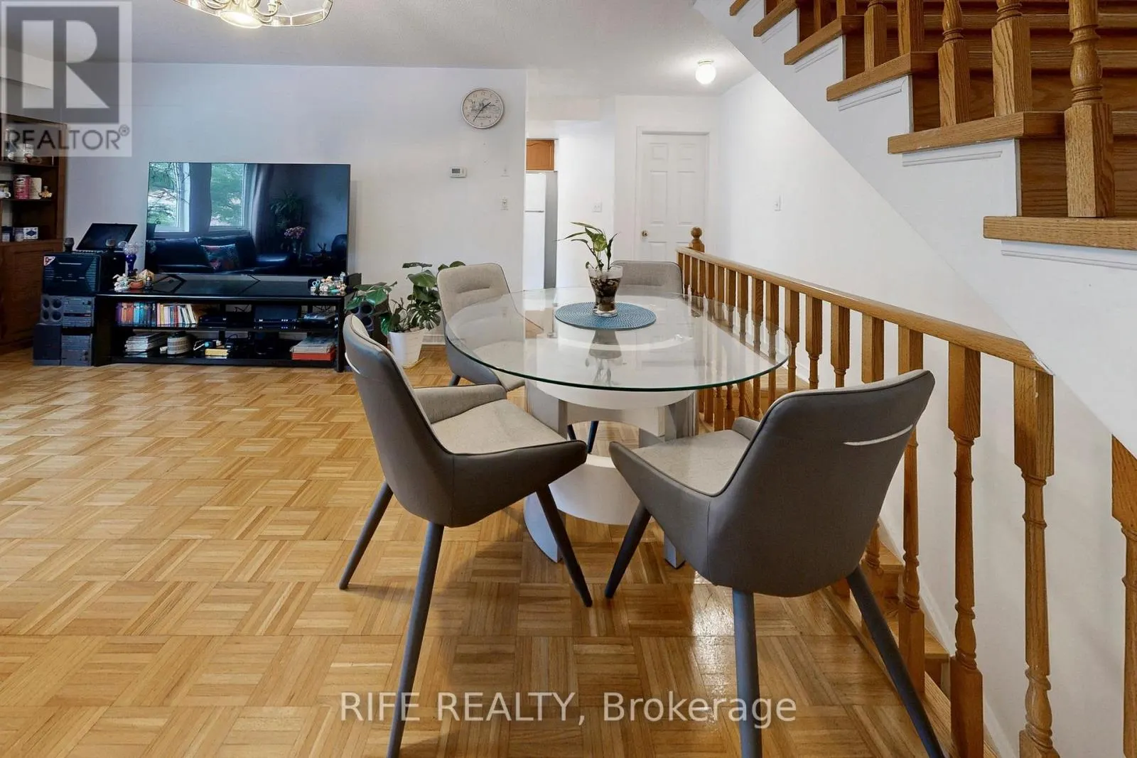 703 - 28 ROSEBANK DRIVE