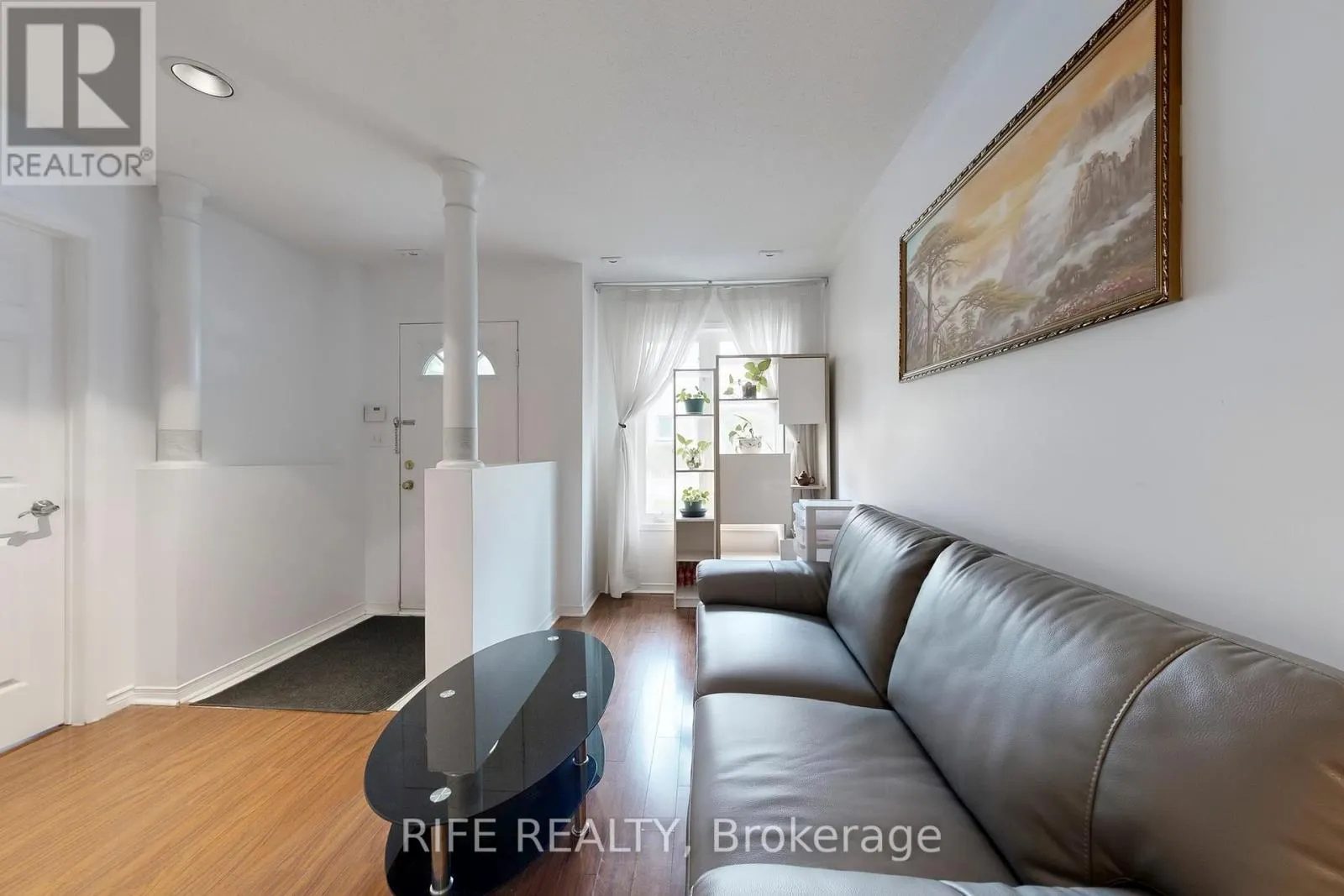 703 - 28 ROSEBANK DRIVE