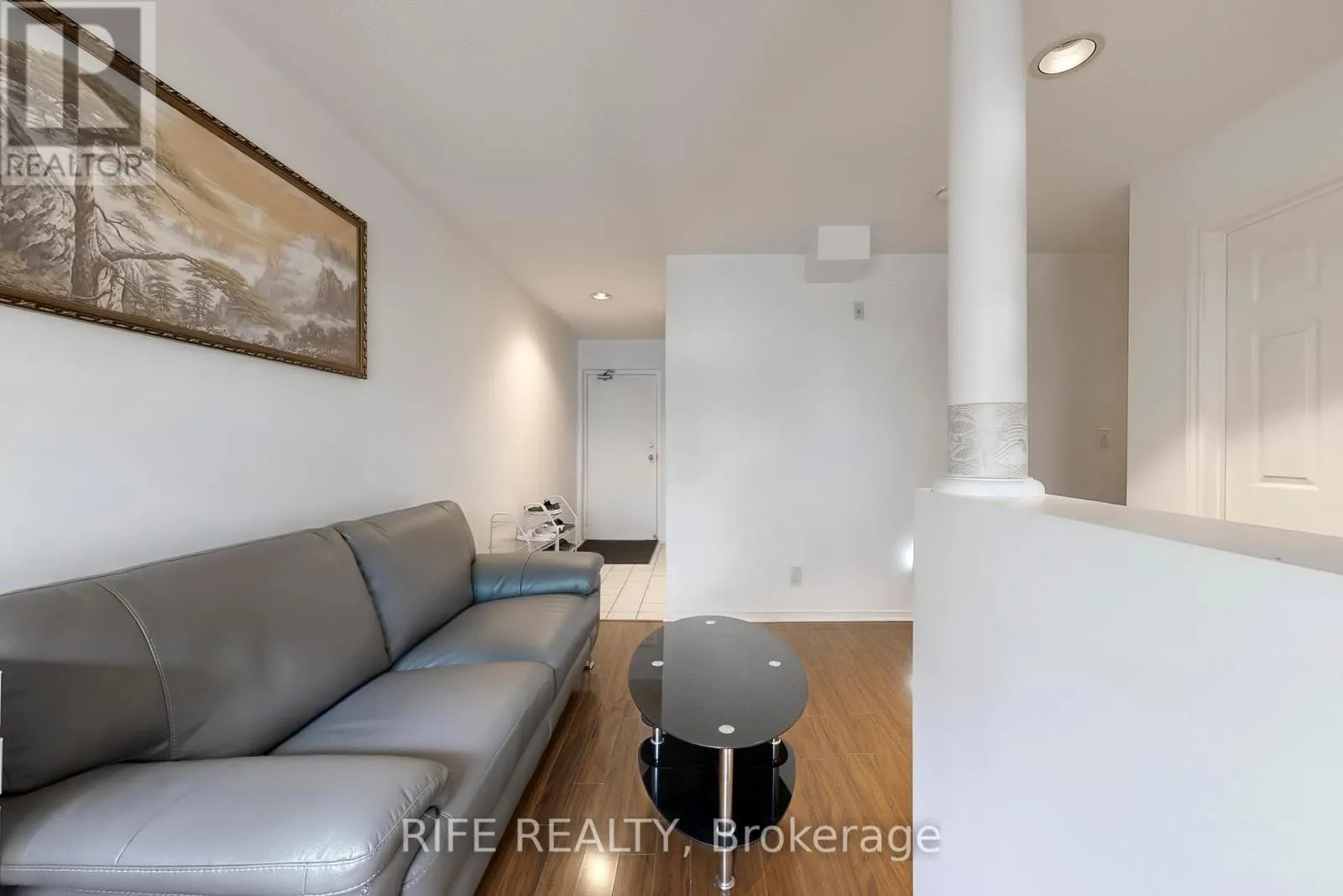 703 - 28 ROSEBANK DRIVE