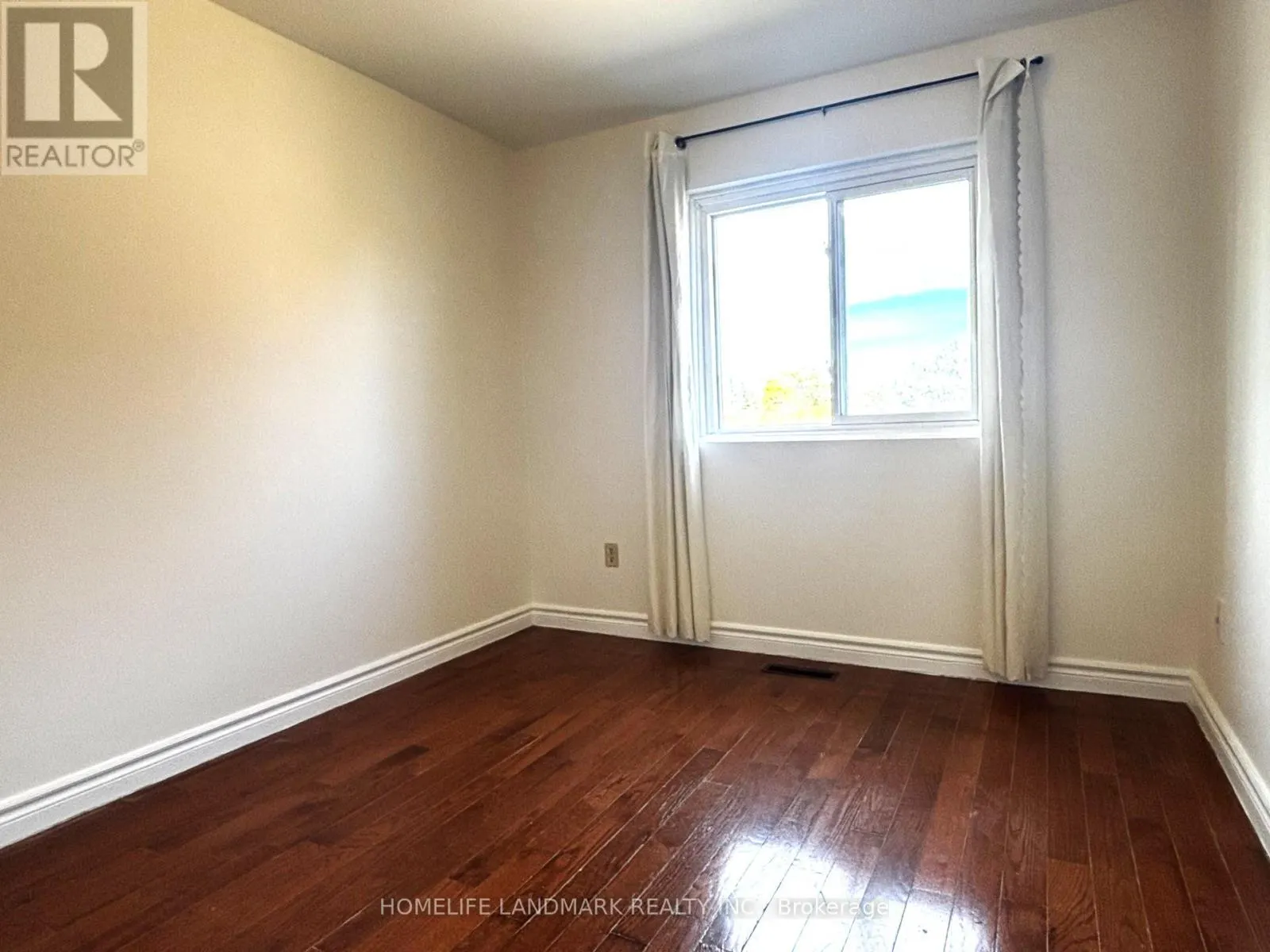 254 SPRUCEWOOD COURT