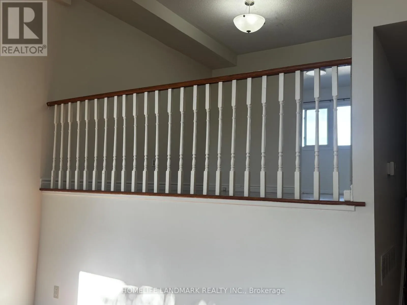 254 SPRUCEWOOD COURT