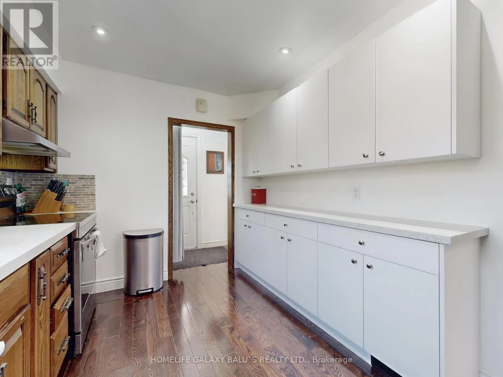 28 RONWAY CRESCENT