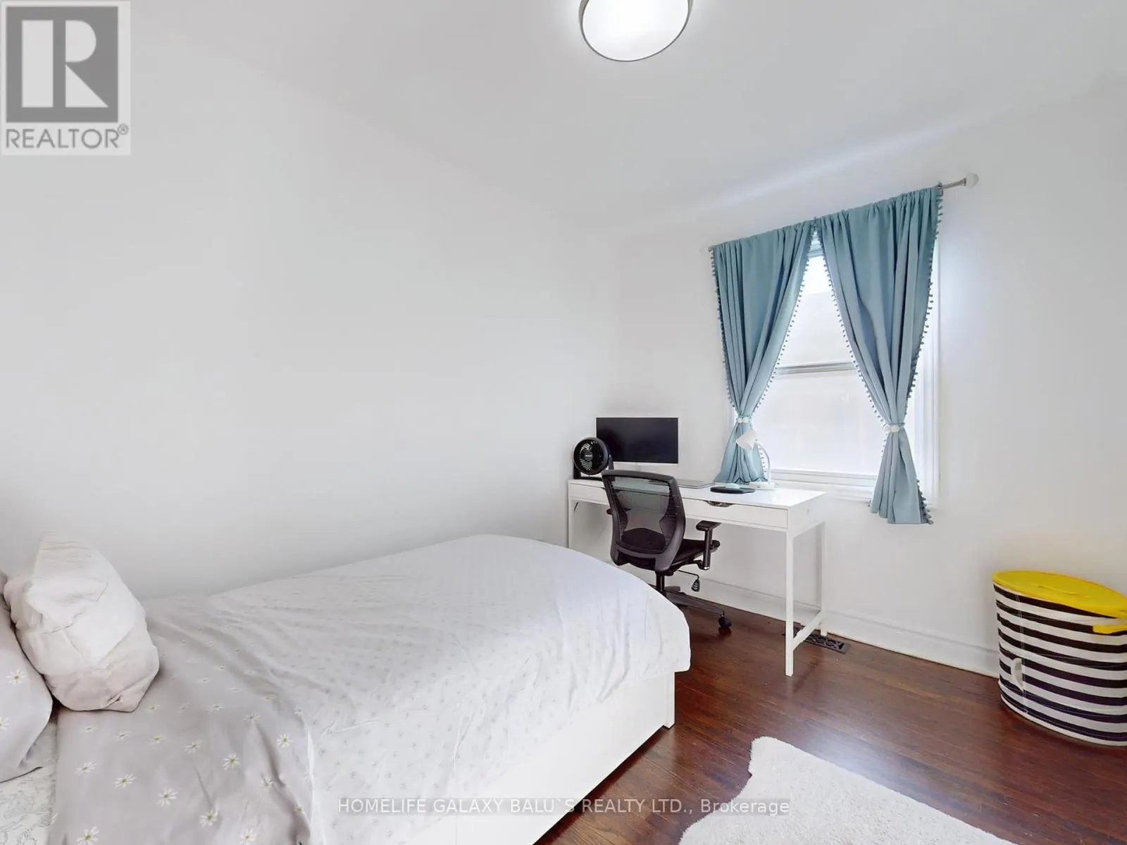 28 RONWAY CRESCENT