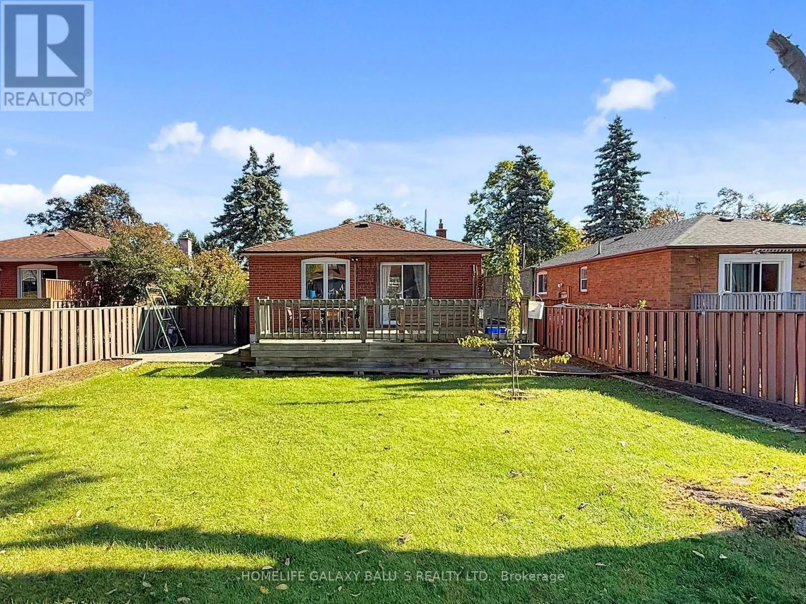 28 RONWAY CRESCENT