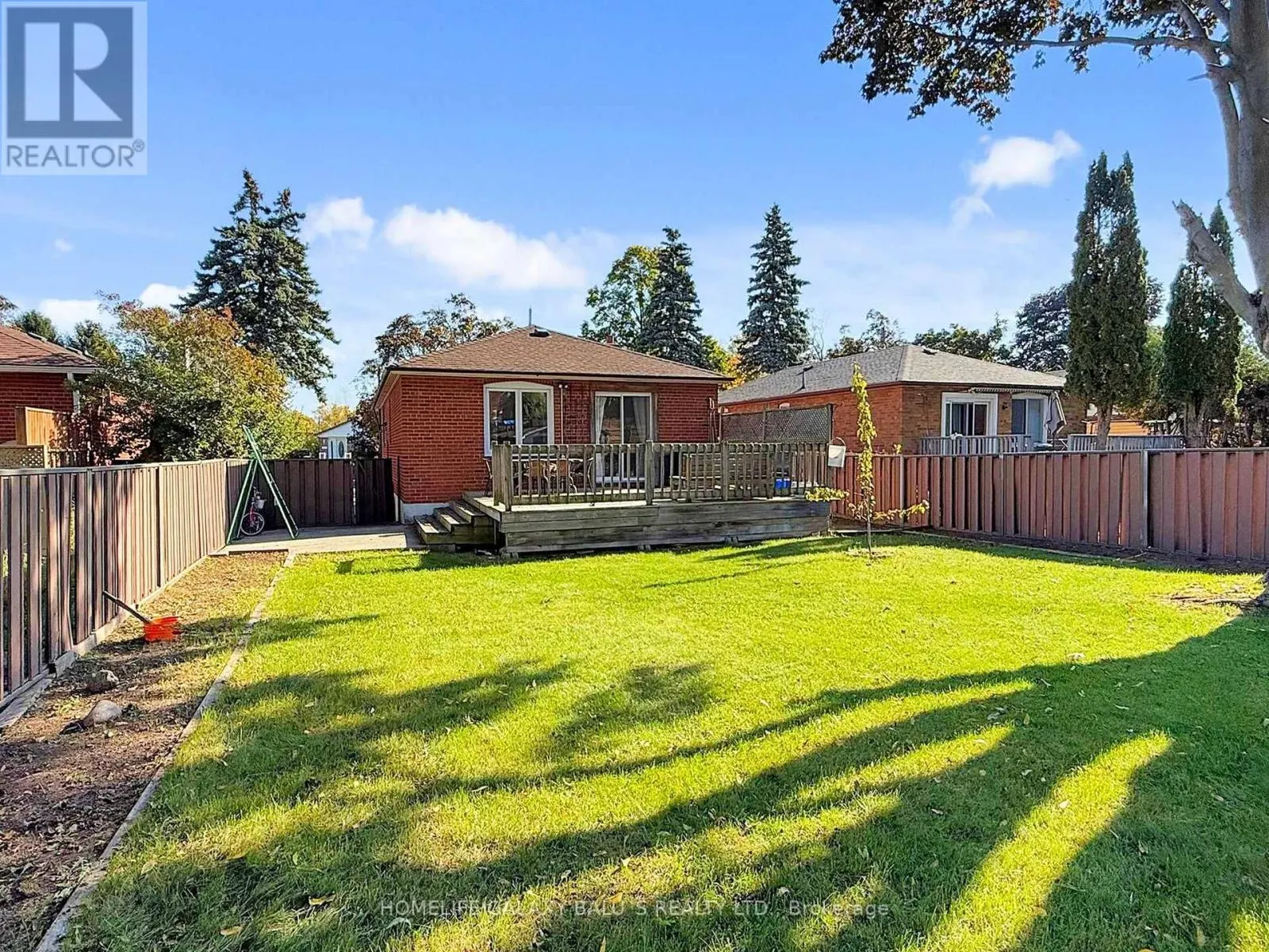 28 RONWAY CRESCENT