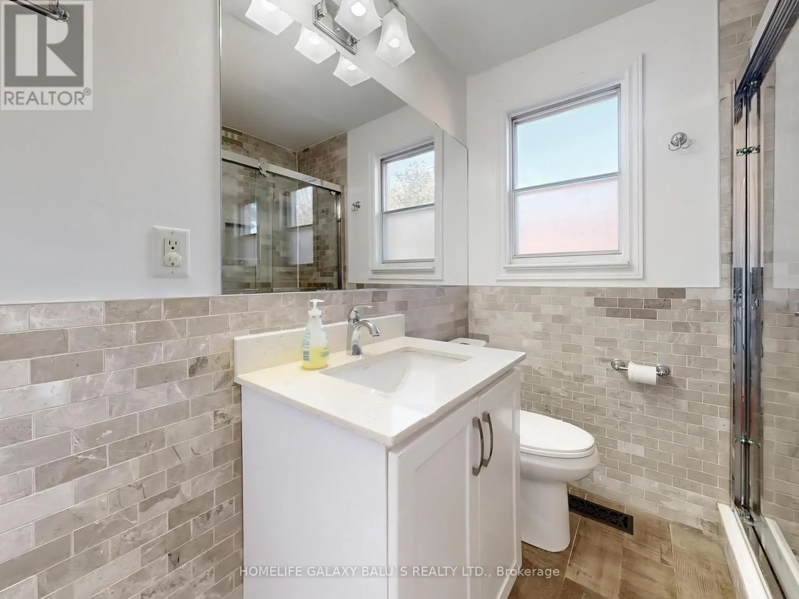 28 RONWAY CRESCENT