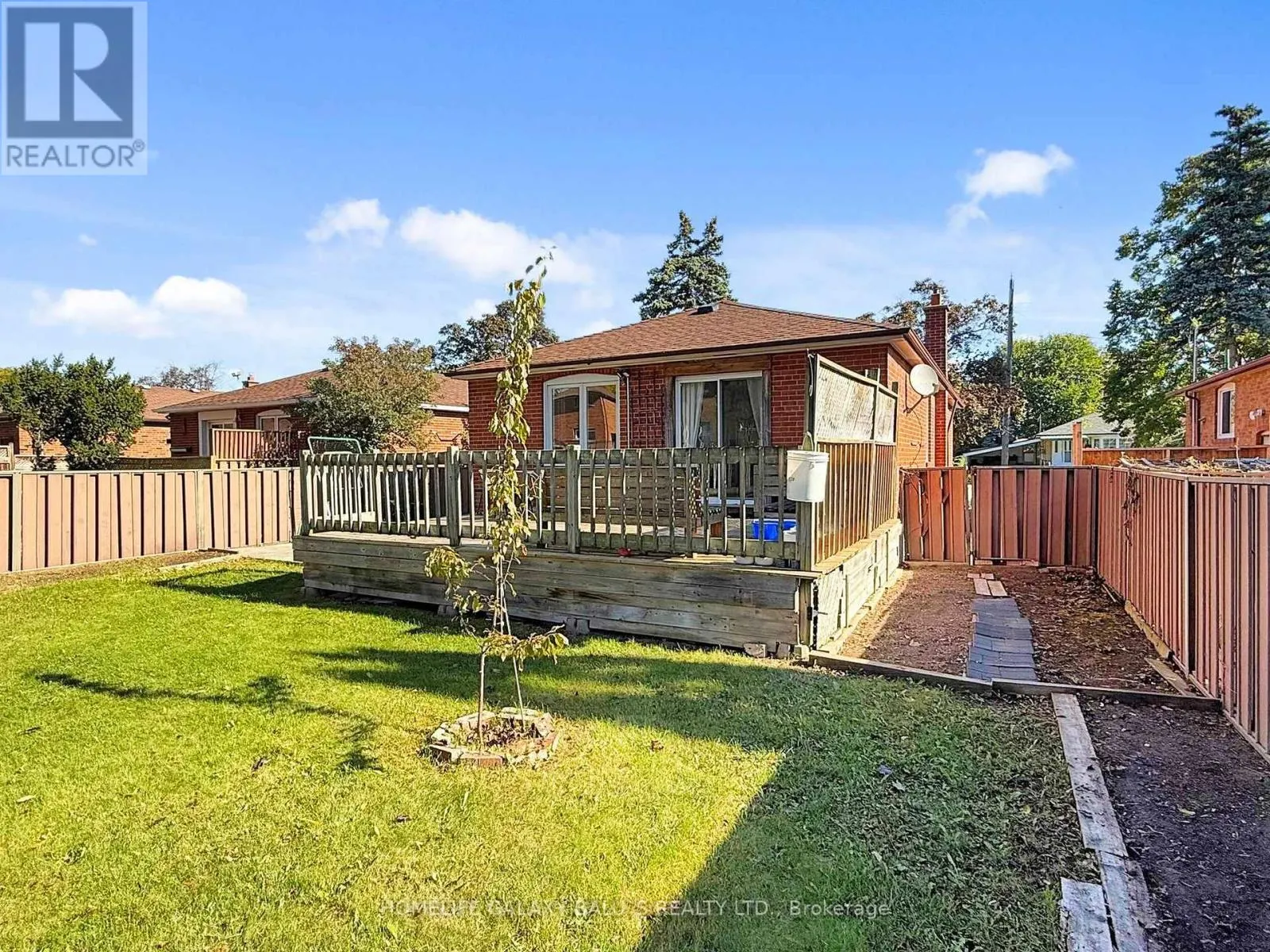 28 RONWAY CRESCENT