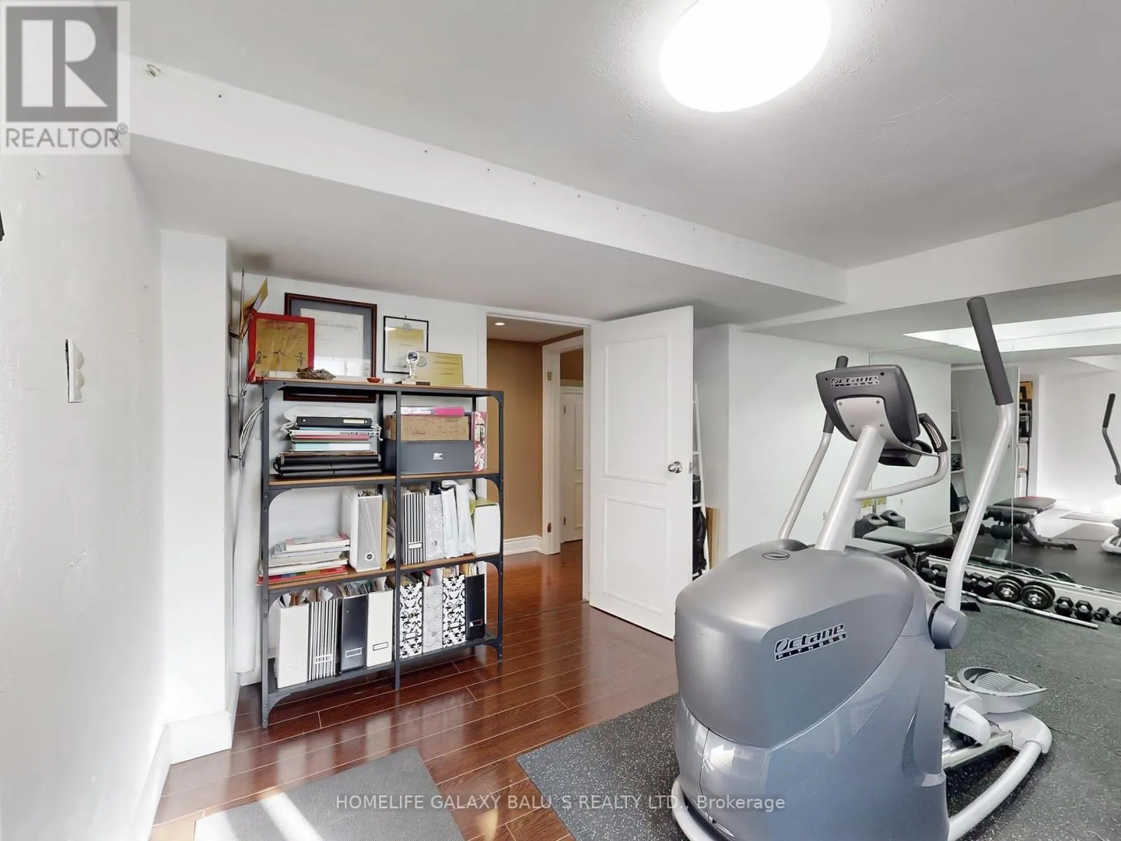 28 RONWAY CRESCENT