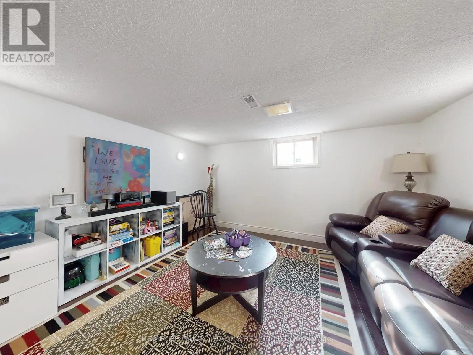 28 RONWAY CRESCENT