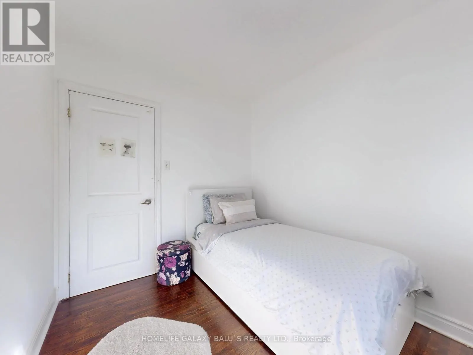28 RONWAY CRESCENT