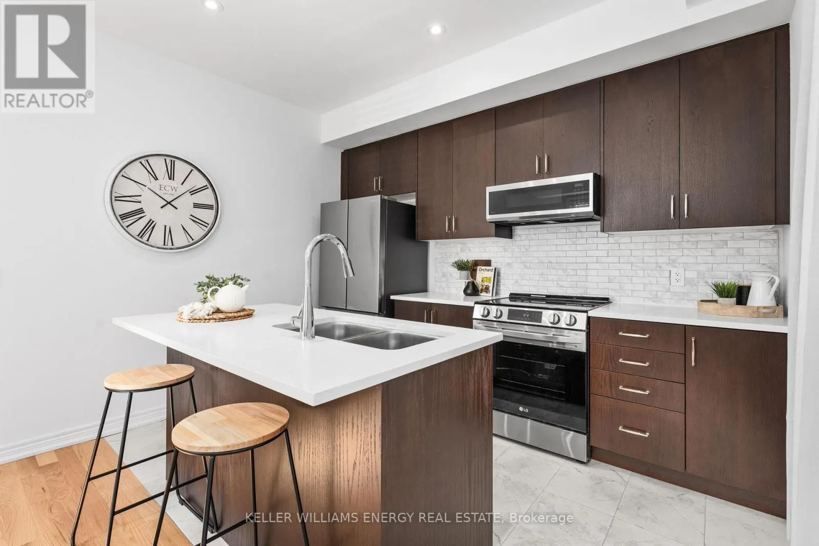 62 SORBARA WAY