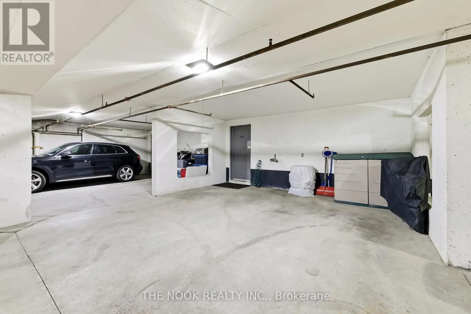 102 - 1995 ROYAL ROAD, #102