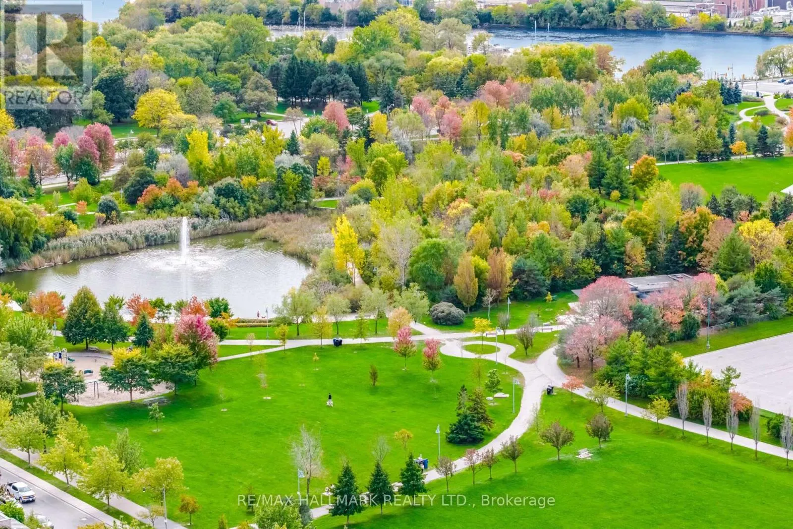 #5 - 90 KIPPENDAVIE AVENUE