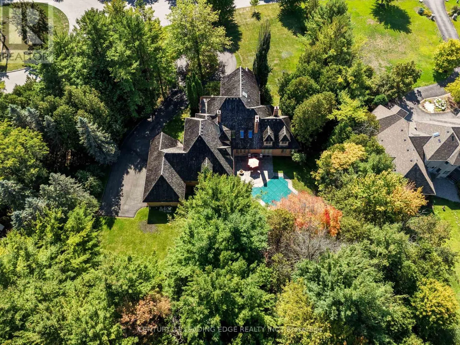 8 BUNHILL COURT