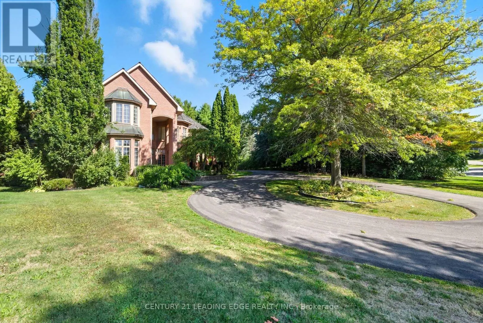 8 BUNHILL COURT