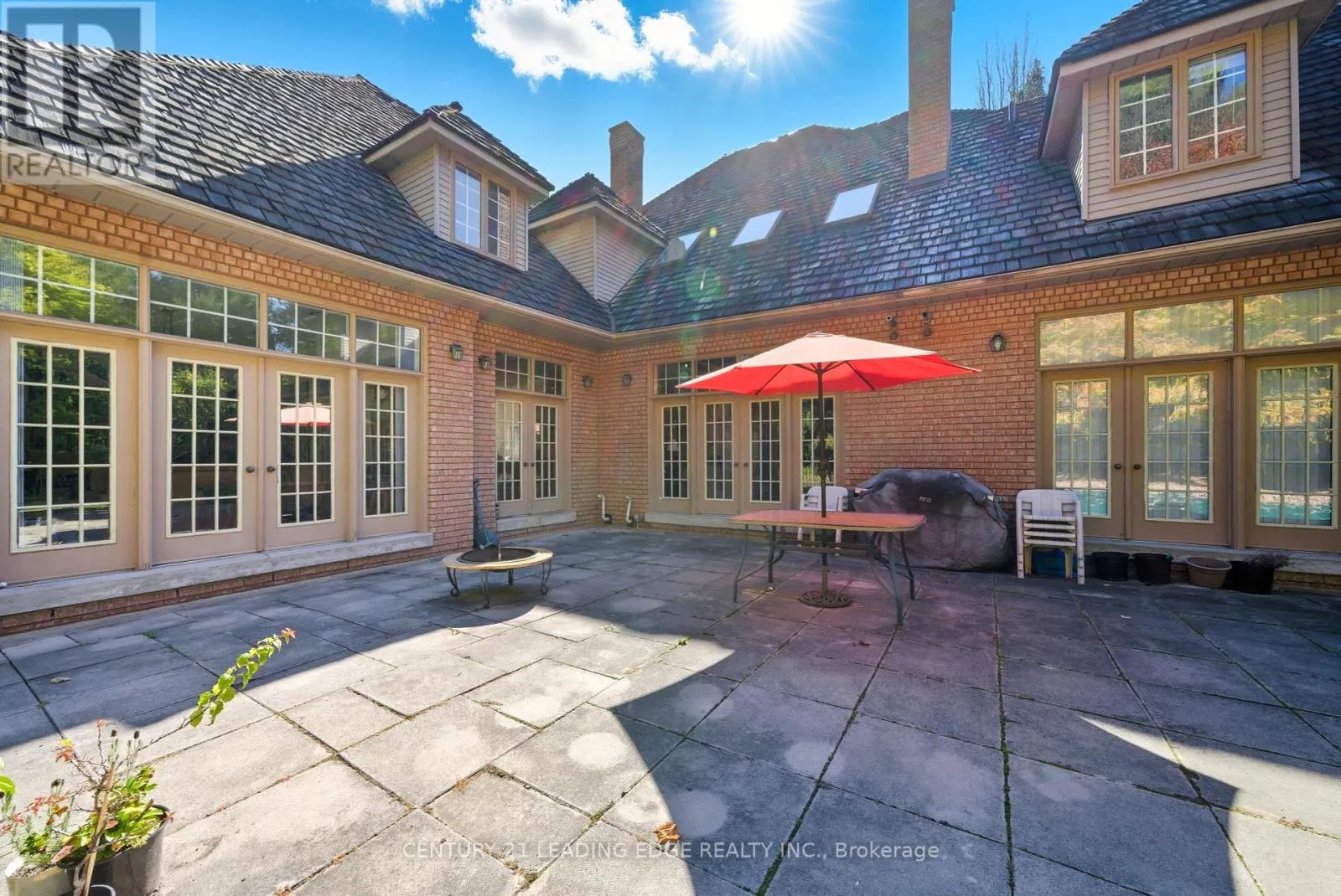 8 BUNHILL COURT